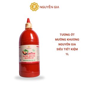 Tương Ớt Mường Khương Siêu Tiết Kiệm Nguyễn Gia 1L