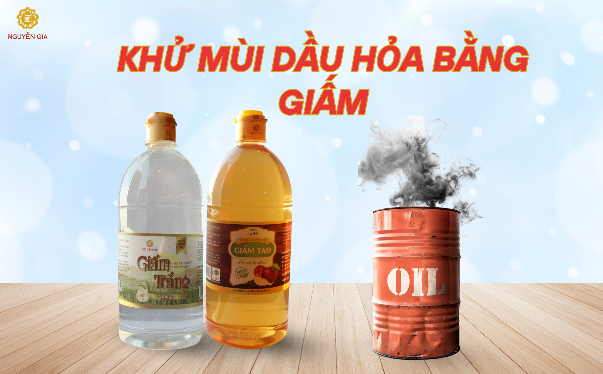 Giấm trắng không chỉ giúp trung hòa mùi dầu hỏa mà còn giúp làm sạch không khí trong phòng một cách an toàn