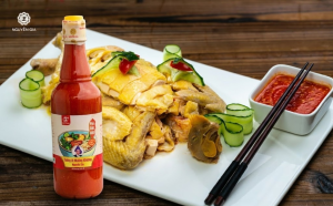 Khi van phao đã hạ xuống hoàn toàn, bạn mới mở nắp để có món gà luộc ưng ý