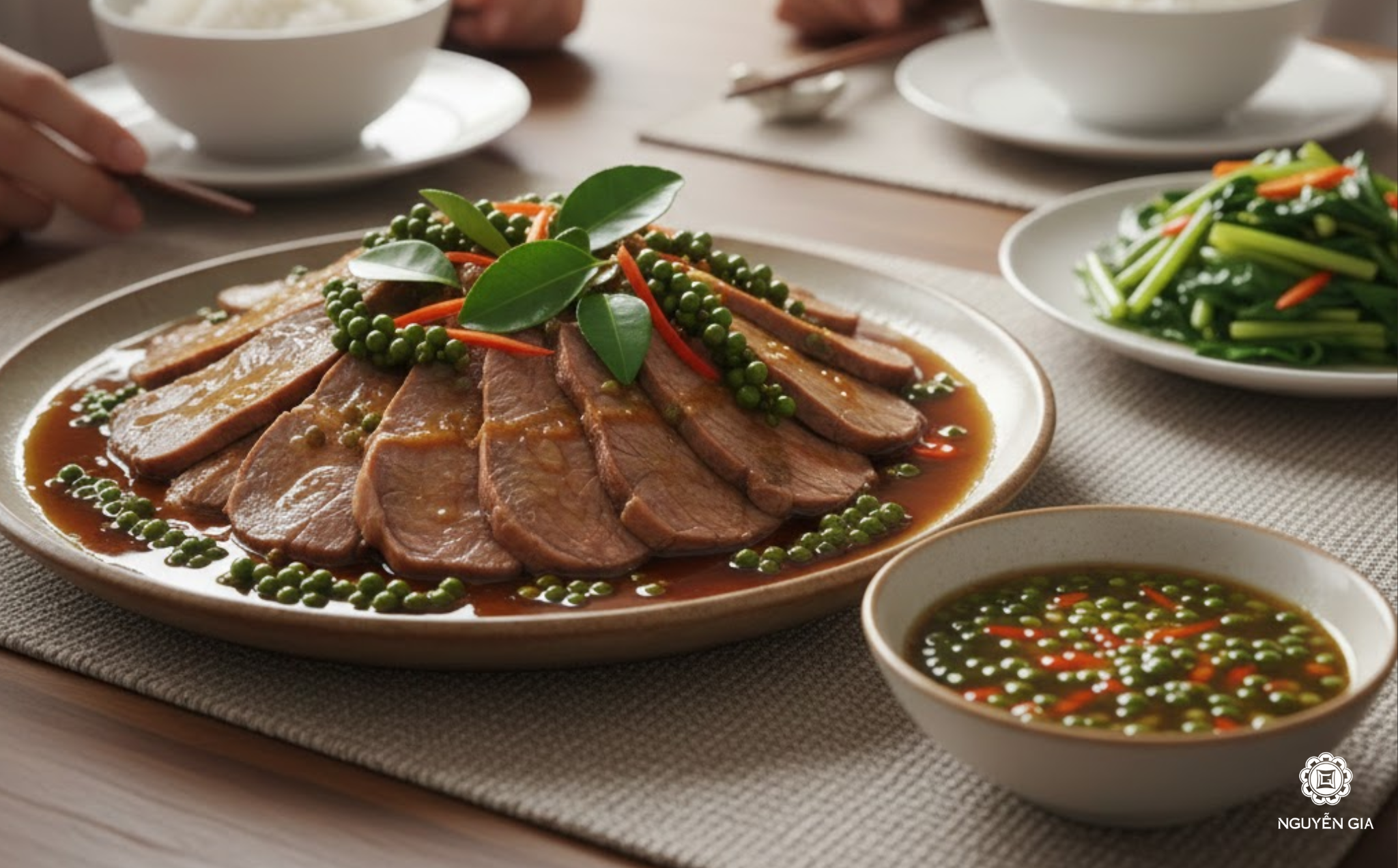Bắp bò ngâm mắm tiêu để được lâu và luôn được ưa chuộng trên các bàn tiệc